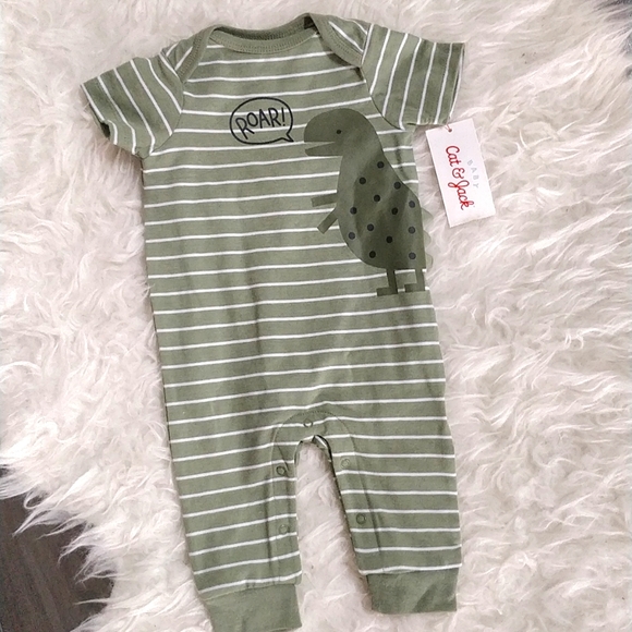 Baby onesies - Picture 1 of 5